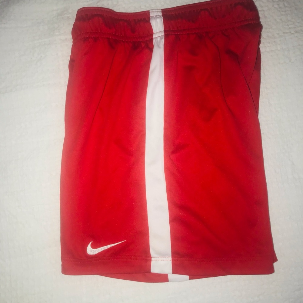 Kids soccer shorts size medium